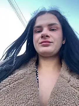 MiraReach online show from 10-19-25, 02:45