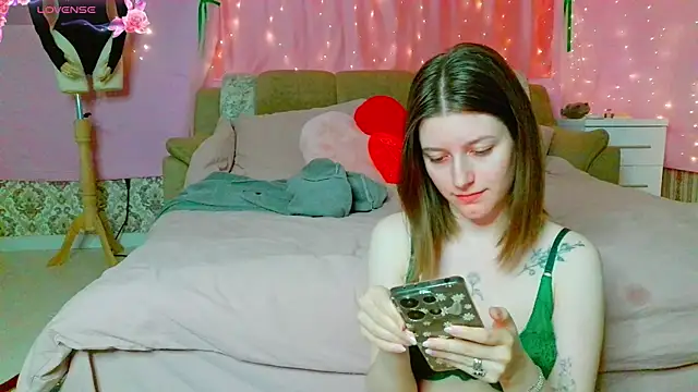 Marinaxmonroe online show from 05-24-26, 08:03