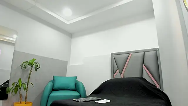 klariz09 online show from 10-03-25, 08:17