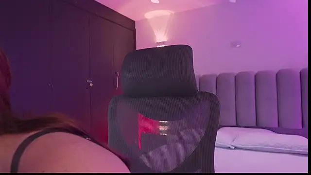 AlliceLover online show from 11-26-25, 12:17