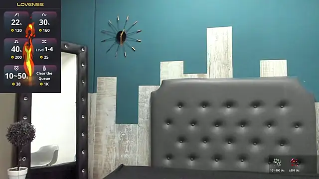 Snapshot of Ian1_ chatting on 11-05-25, 11:10 Ian1 online show from 11-05-25, 11:10