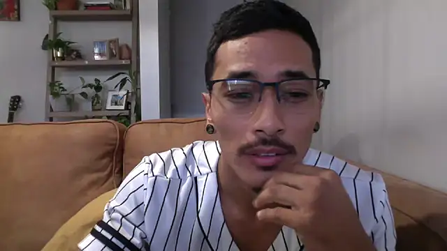 Snapshot of tanjir020 chatting on 10-16-25, 05:36 tanjir020 online show from 10-16-25, 05:36