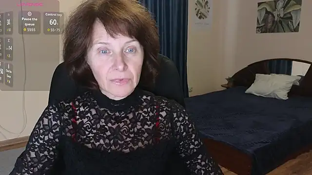 Lia Tito online show from 10-15-25, 05:29