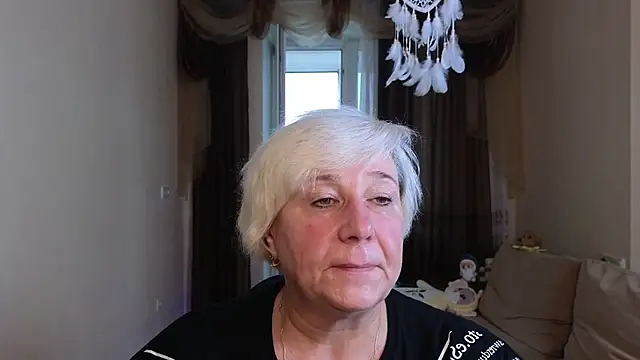 Milana Milky online show from 10-17-25, 04:59