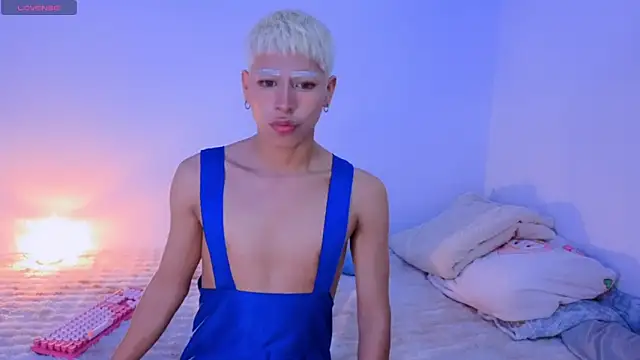 taichi bluy online show from 09-10-25, 04:34