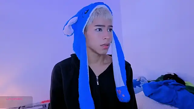 taichi bluy online show from 09-25-25, 06:11