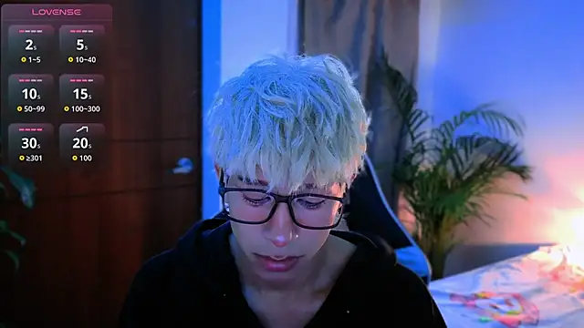 taichi bluy online show from 10-21-25, 07:20