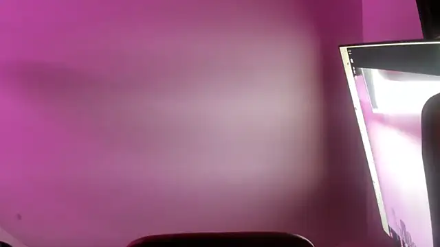 Snapshot of Amandalady chatting on 11-06-25, 01:28 Amandalady online show from 11-06-25, 01:28