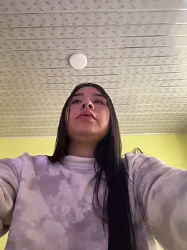 Snapshot of BELLAALEJA chatting on 03-16-26, 04:33 BELLAALEJA online show from 03-16-26, 04:33