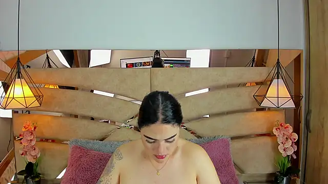 pamemiller1 online show from 04-07-26, 10:59