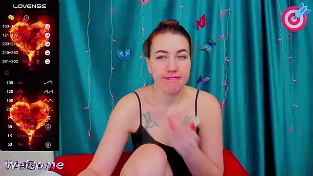 Haley Nikki online show from 02-03-26, 01:48