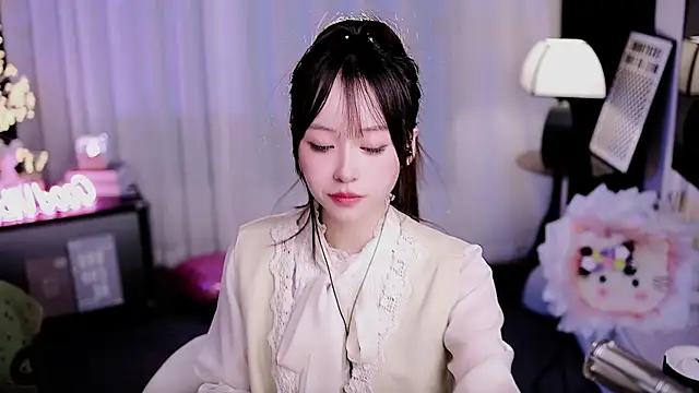 coward by online show from 03-16-26, 10:08