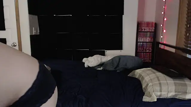 Snapshot of Ivyintheparker chatting on 05-17-26, 03:48 Ivyintheparker online show from 05-17-26, 03:48
