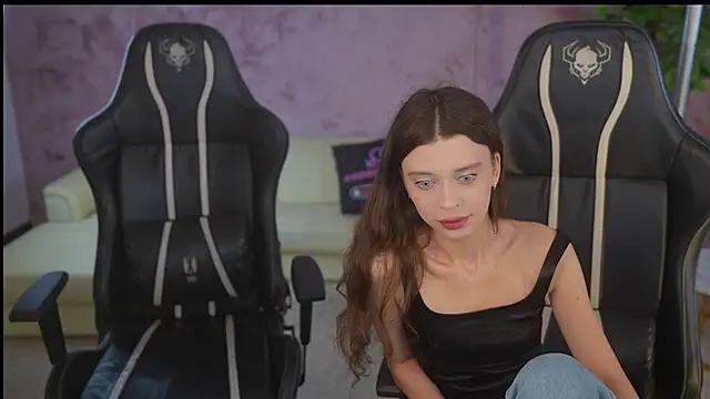 Regina Sweet054 online show from 11-12-25, 07:24