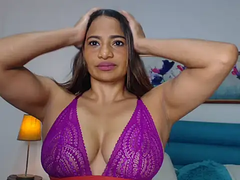 Snapshot of Abella-Stone chatting on 11-28-25, 06:27 Abella-Stone online show from 11-28-25, 06:27