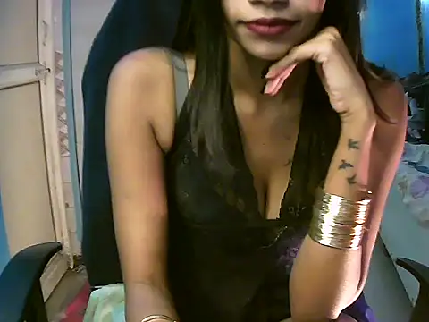 Snapshot of RENUKA_RAJPUT chatting on 01-13-26, 06:46 RENUKA RAJPUT online show from 01-13-26, 06:46