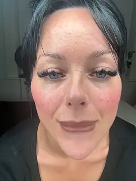 Snapshot of juicylucie chatting on 10-15-25, 10:10 juicylucie online show from 10-15-25, 10:10