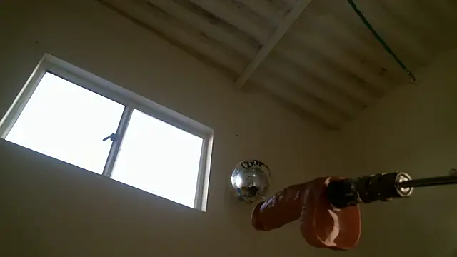 Snapshot of Monserrat_Sweet chatting on 11-22-25, 07:02 Monserrat Sweet online show from 11-22-25, 07:02