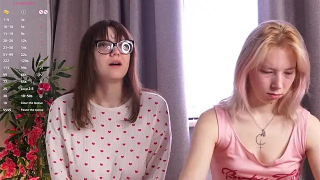 Lunabate online show from 04-21-26, 04:41