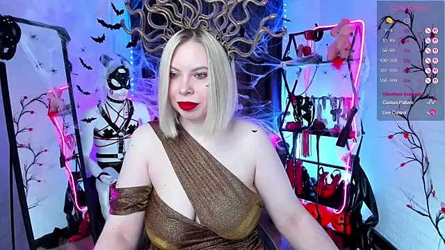 Anna Maxwell online show from 10-30-25, 02:02