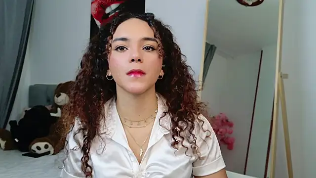 Snapshot of Taylor_Tina chatting on 10-18-25, 07:42 Taylor Tina online show from 10-18-25, 07:42