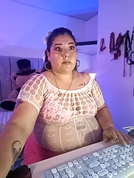 AndreaKinky online show from 11-26-25, 08:15