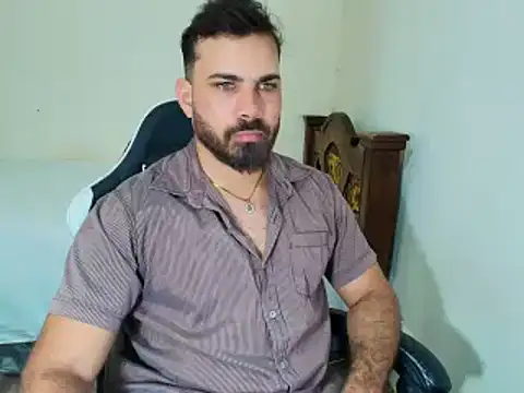 Snapshot of max_love255 chatting on 09-27-25, 07:19 max love255 online show from 09-27-25, 07:19