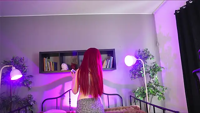 Sabrina bloom online show from 10-22-25, 01:00