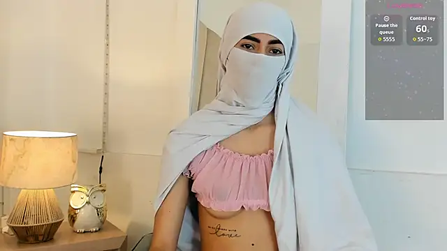  Zahiira  online show from 06-03-26, 11:57