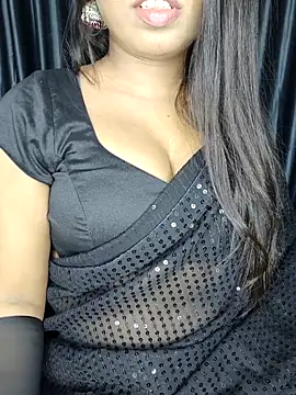 Snapshot of Webrowncouple chatting on 09-08-25, 04:28 Webrowncouple online show from 09-08-25, 04:28