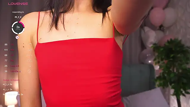 DaisyBlaze online show from 11-19-25, 04:40