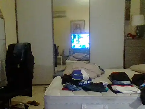 Snapshot of KalendaXL chatting on 10-04-25, 04:49 KalendaXL online show from 10-04-25, 04:49