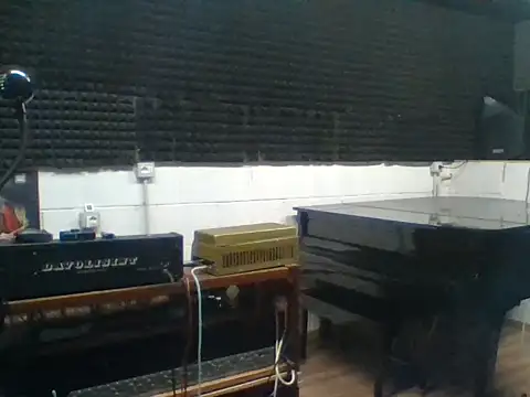 Snapshot of KalendaXL chatting on 10-22-25, 08:30 KalendaXL online show from 10-22-25, 08:30