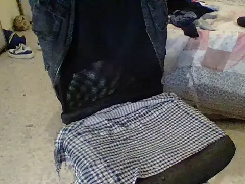 Snapshot of KalendaXL chatting on 11-10-25, 05:01 KalendaXL online show from 11-10-25, 05:01