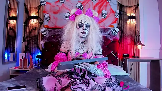 Snapshot of Megan_Rodriguez chatting on 10-15-25, 07:14 Megan Rodriguez online show from 10-15-25, 07:14