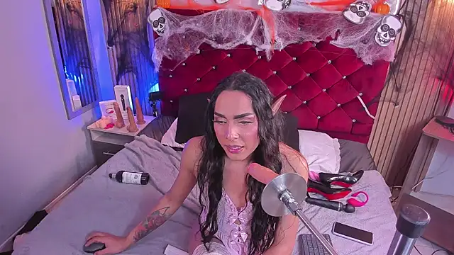 Snapshot of Megan_Rodriguez chatting on 10-28-25, 09:02 Megan Rodriguez online show from 10-28-25, 09:02