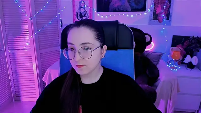 VirtuallVoyant online show from 09-13-25, 04:45