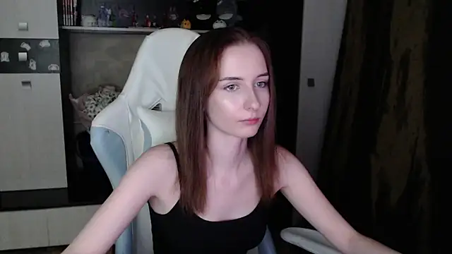 Cutti Crystal online show from 10-29-25, 06:09