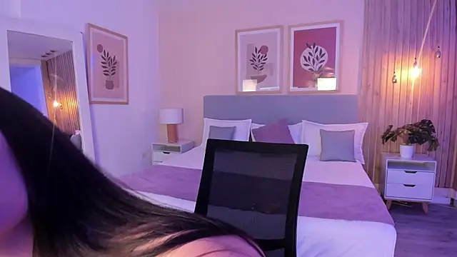 AuroraEvanss online show from 06-04-26, 09:43