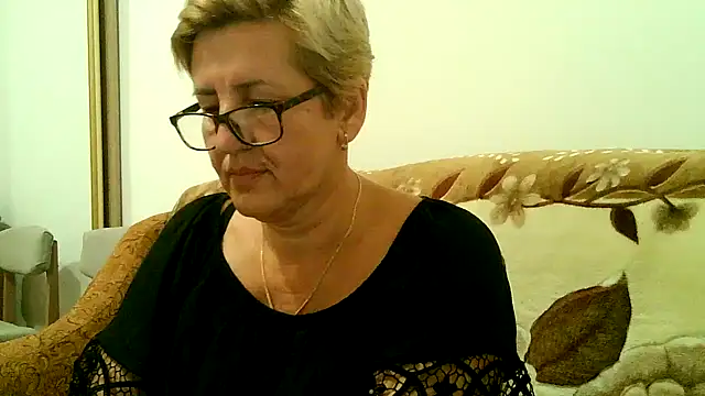 Snapshot of Dana4921 chatting on 09-09-25, 05:56 Dana4921 online show from 09-09-25, 05:56