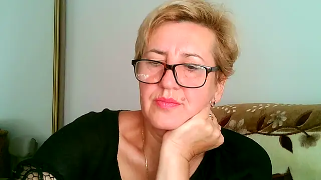 Snapshot of Dana4921 chatting on 09-15-25, 02:28 Dana4921 online show from 09-15-25, 02:28