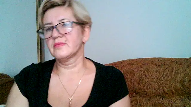 Snapshot of Dana4921 chatting on 10-05-25, 03:43 Dana4921 online show from 10-05-25, 03:43