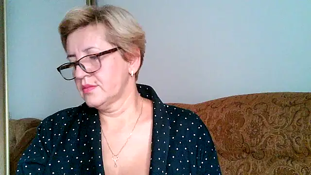 Snapshot of Dana4921 chatting on 10-08-25, 03:31 Dana4921 online show from 10-08-25, 03:31