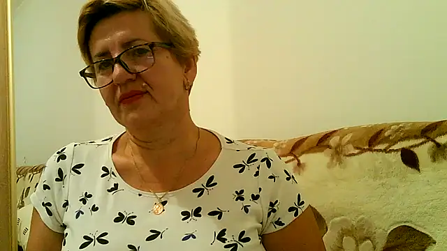 Snapshot of Dana4921 chatting on 10-17-25, 05:04 Dana4921 online show from 10-17-25, 05:04