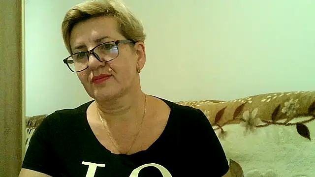 Snapshot of Dana4921 chatting on 10-28-25, 05:59 Dana4921 online show from 10-28-25, 05:59