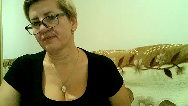 Snapshot of Dana4921 chatting on 10-29-25, 06:20 Dana4921 online show from 10-29-25, 06:20