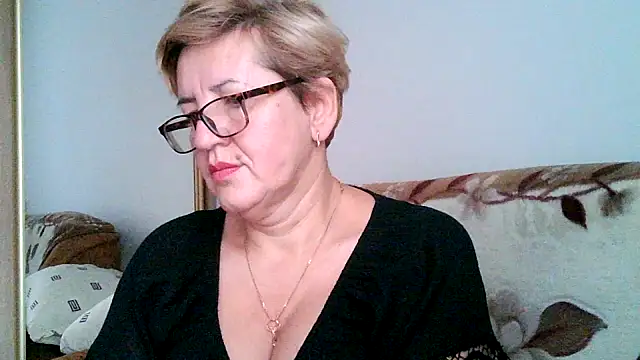 Snapshot of Dana4921 chatting on 11-06-25, 02:51 Dana4921 online show from 11-06-25, 02:51