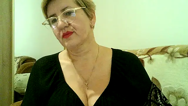 Snapshot of Dana4921 chatting on 11-27-25, 03:36 Dana4921 online show from 11-27-25, 03:36