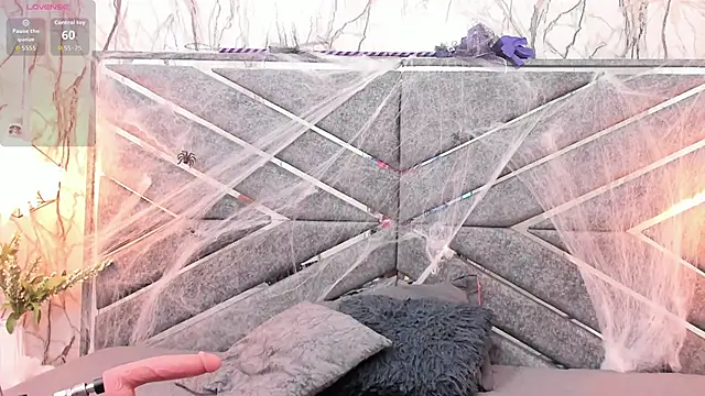 SASHA BROWNIE   online show from 10-25-25, 08:03