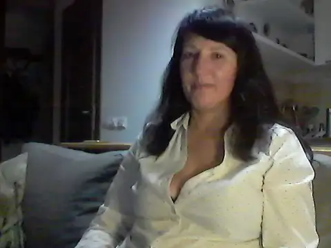 Elena48324 online show from 11-12-25, 06:30